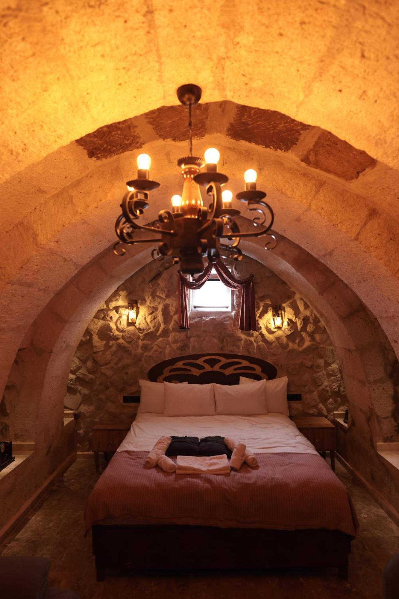 Stone Owl Otel & Restaurant Uçhisar Exterior photo
