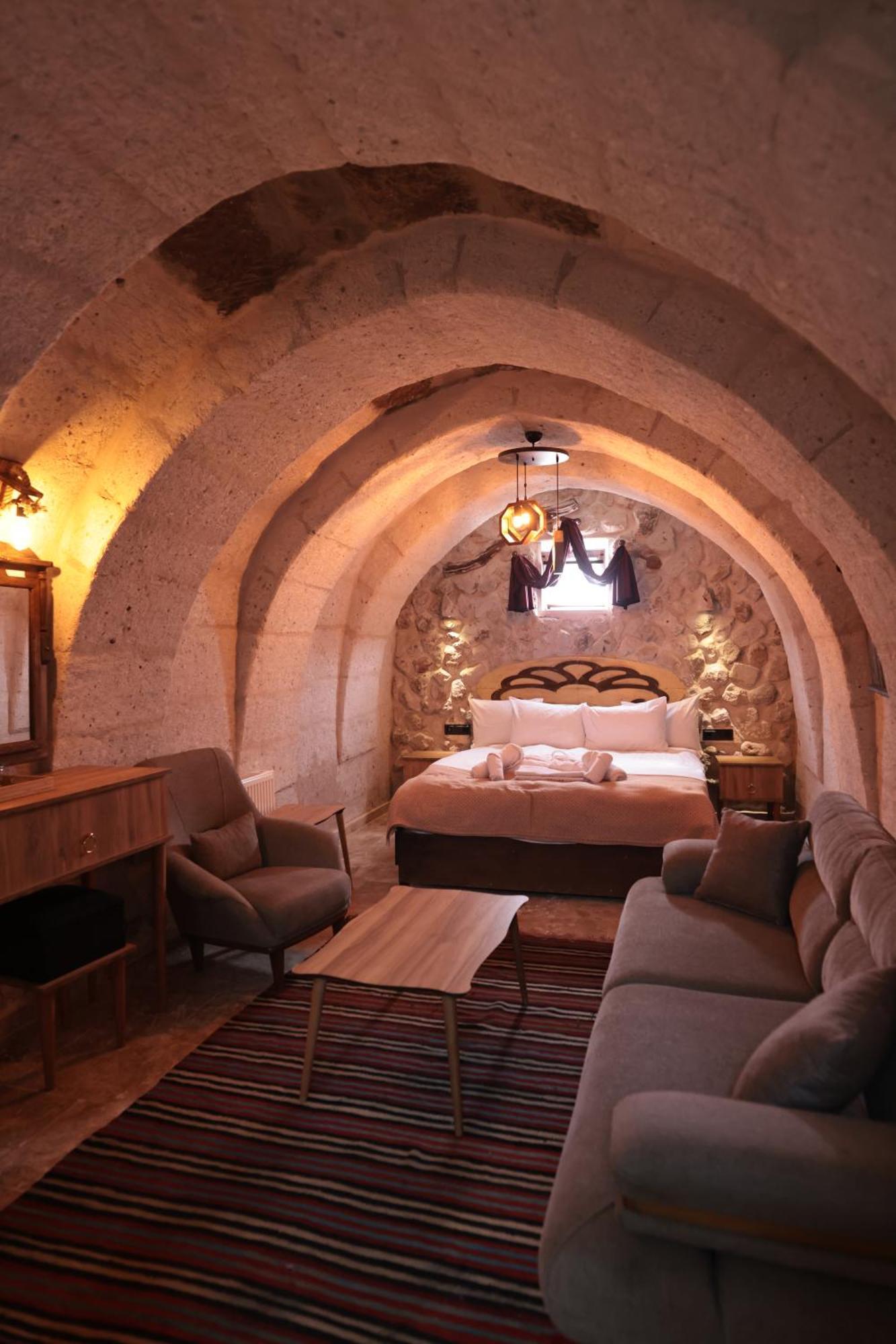 Stone Owl Otel & Restaurant Uçhisar Exterior photo