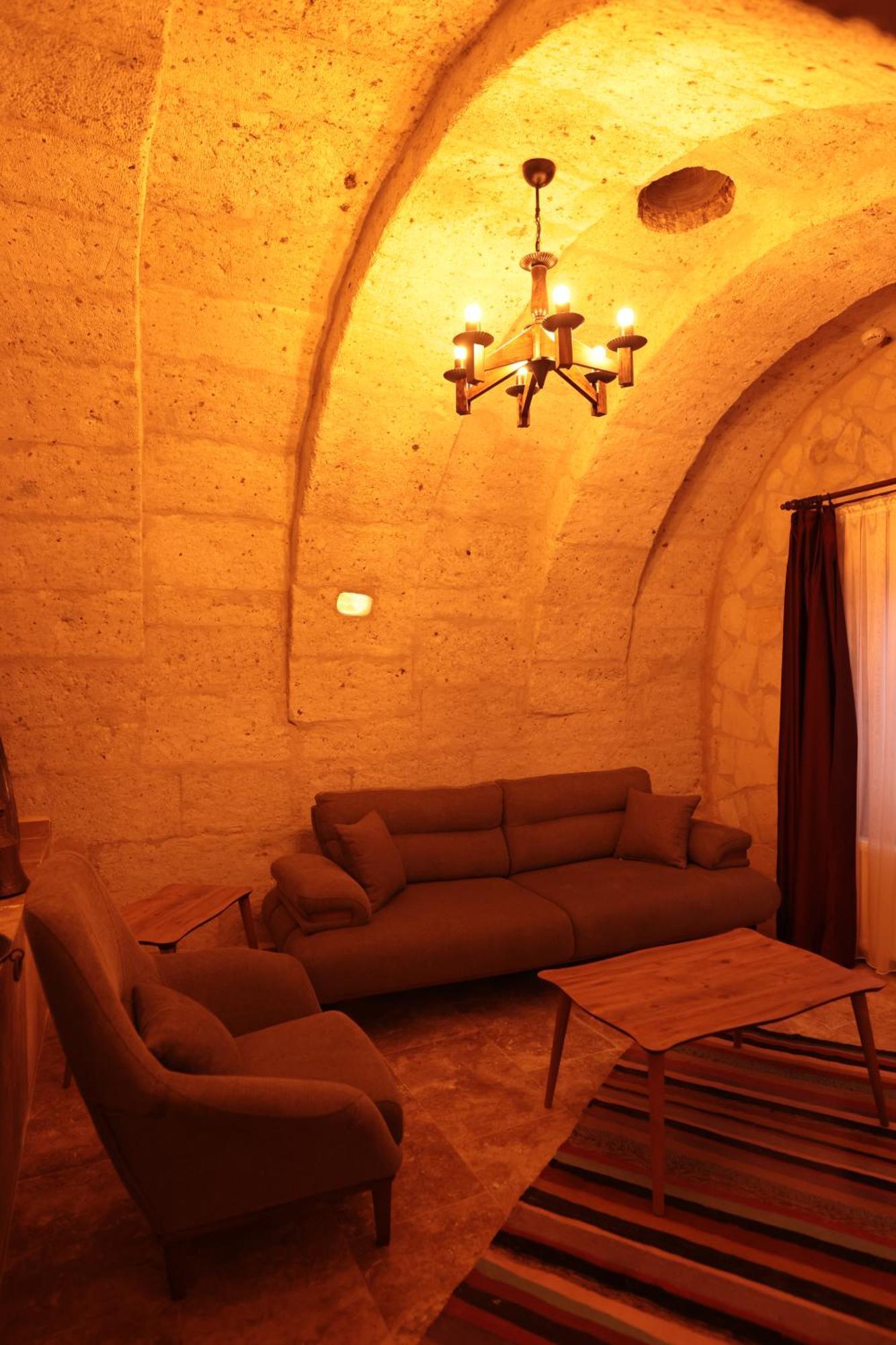 Stone Owl Otel & Restaurant Uçhisar Exterior photo